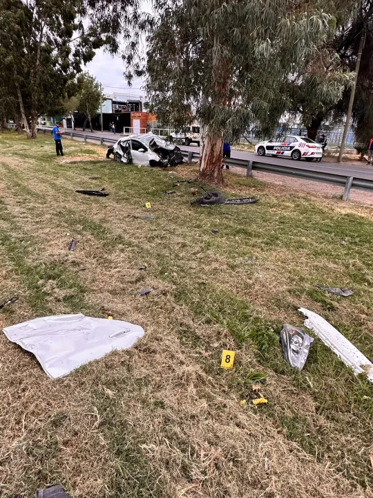 Choque vuelco circunvalación