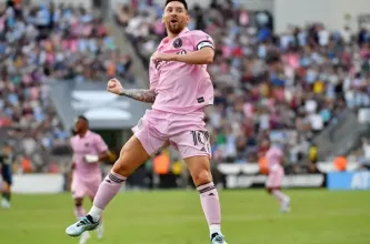 Messi va por el gol 900 ante Nashville