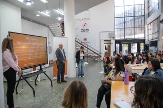 Mujeres + inició su primera instancia informativa con más de treinta seleccionadas