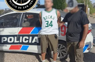 Detuvieron a un hombre con cinco pedidos de captura y dos armas de fuego
