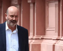 Sturzenegger respaldó la reducción de personal en el SMN y pidió avanzar con cambios tecnológicos