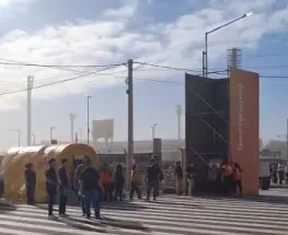 Así interrumpió el Zonda la apertura de la Expo Minera y obligó a evacuar el predio