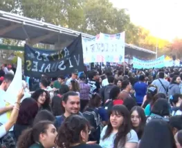Masiva marcha en San Juan por el financiamiento de la UNSJ y el salario docente