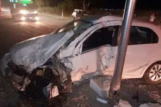Un choque frontal en San Martín dejó un muerto y un herido grave