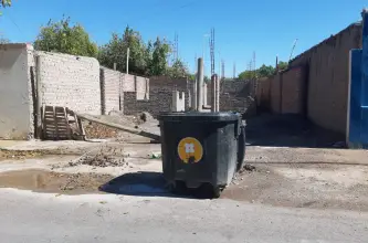 Vecinos de Villa del Carril denuncian que una obra abandonada quedó al servicio de delincuentes