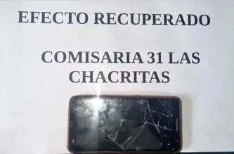 La policía recuperó en Chimbas un teléfono robado y lo entregó a su propietario