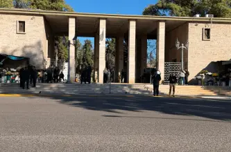 Restricciones de tránsito y fuerte operativo en torno al Cementerio de Capital por el sepelio de las víctimas