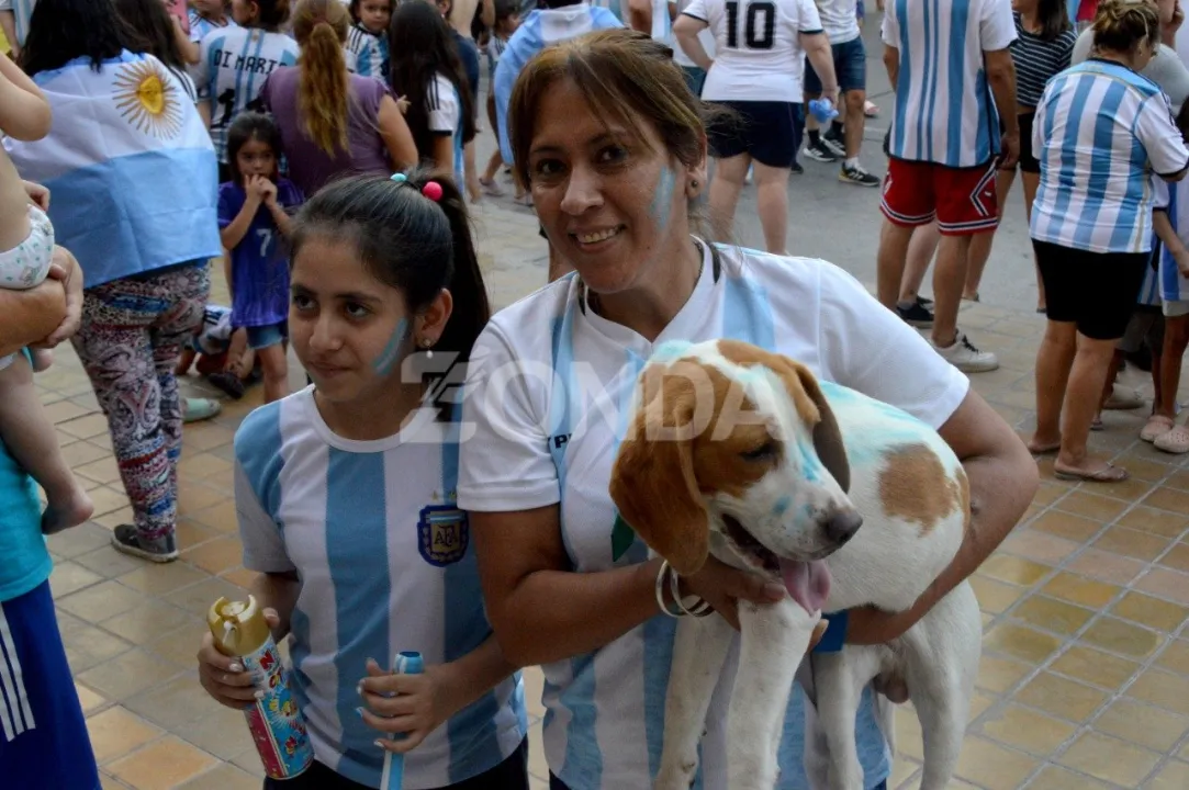 caravana sanjuanina por el mundial (2).jpg