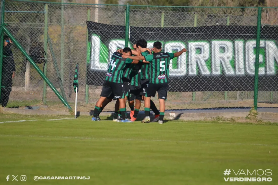 San Martin Reserva frente a Huracan.jpg