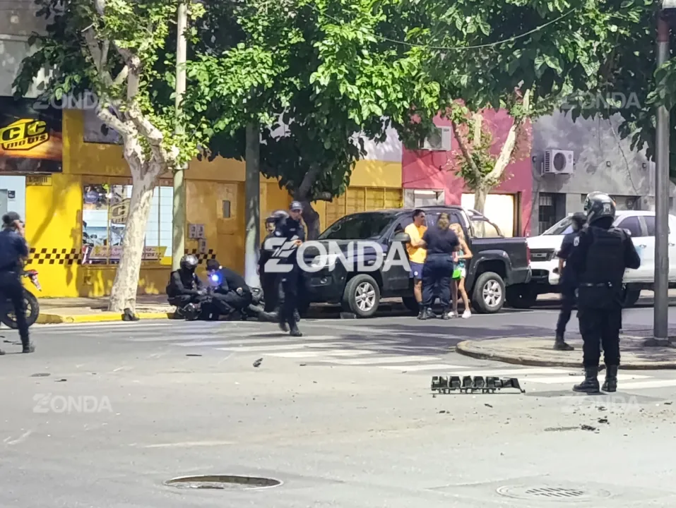 CHOQUE MOTO POLICIA CENTRO