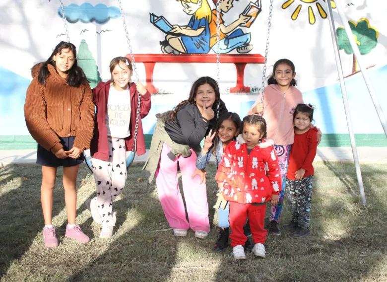 El barrio Dr. Leopoldo Bravo disfruta de su nueva plaza e iluminación LED