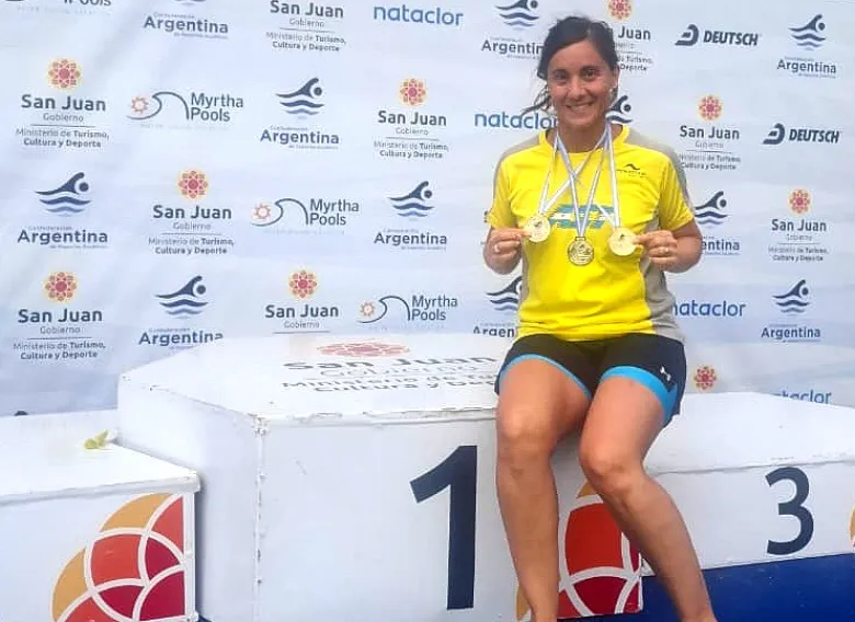Romina Profili ganó cuatro medallas de oro en el argentino de natación