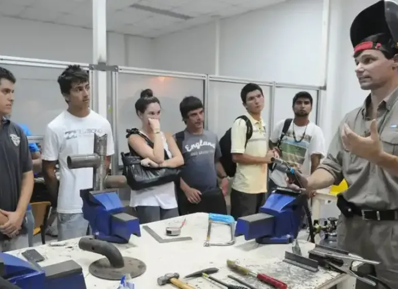 La Justicia frena el fin de Volver al Trabajo y exige mantener los pagos
