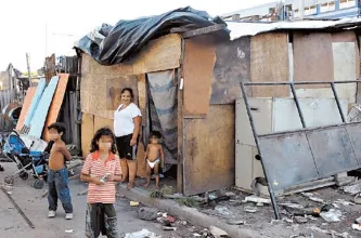 Cerca del 60% de los niños vive en la pobreza y un 30% no se alimenta de forma regular