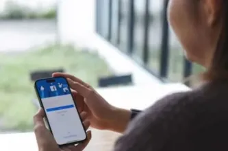 Condenan a una mujer a pagar cerca de $30 millones por insultar a su ex en redes sociales