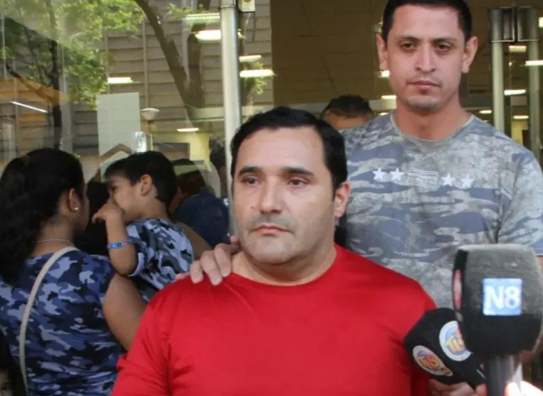 Tres integrantes de una misma familia admitieron una estafa con tarjetas de planes sociales