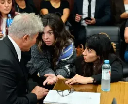 Luque expuso fotos de la autopsia y la hija de Maradona se quebró en la sala