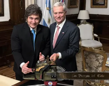 Argentina y Chile avanzan en un acuerdo para exportar gas de Vaca Muerta y conectar renovables con la minería