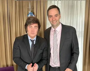 En medio de las tensiones libertarias, Milei respalda a Adorni y Villarruel se desmarca