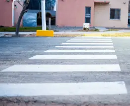 Con fondos municipales, Miodowsky inauguró la pavimentación del barrio Conjunto 8