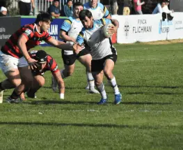 Universitario estuvo a un paso del batacazo y cayó por la mínima ante el invicto Los Tordos