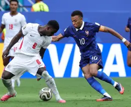 Mbappé superó a Messi en la tabla histórica y lidera la pelea por la Bota de Oro