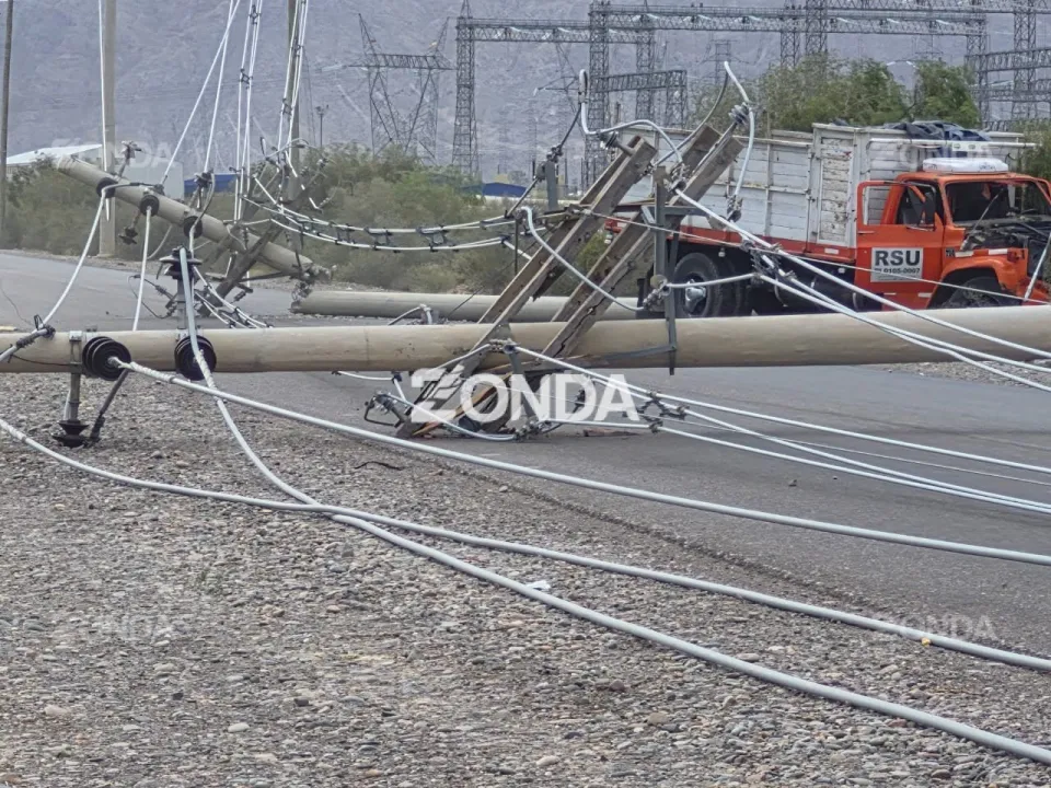 choque anchipurac camion postes de alta tension 