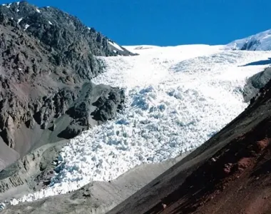 Rechazan frenar audiencias por la Ley de Glaciares