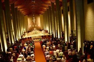 La Catedral concentra la misa de Pascua en San Juan