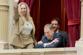 El oficialismo activa contactos con gobernadores aliados y empieza a diseñar su estrategia electoral