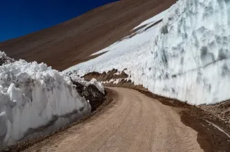 El Paso de Agua Negra volvió a operar y sigue sin definirse el final de la temporada