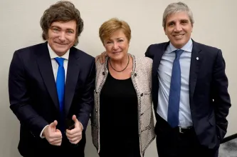 El FMI avaló la revisión del programa con Argentina y pidió cambios en impuestos y jubilaciones