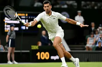 Djokovic superó a Rinderknech y avanzó a octavos en Londres
