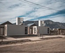 El IPV acumula 430 denuncias y recuperó ocho casas adjudicadas