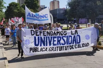 La Justicia ordenó actualizar salarios y becas en el sistema universitario