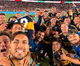 Boca festejó el Superclásico en el Monumental con cantos, selfie y celebración interna