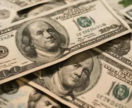 El dólar arranca el martes con brecha mínima entre oficial y blue