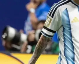 Argentina vistió brazalete negro ante Suiza por la muerte de Antonio Rattín