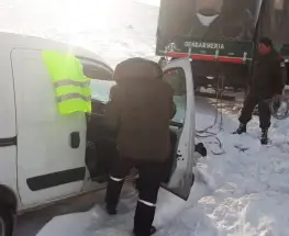 Un histórico temporal de nieve dejó atrapadas a 23 personas en alta montaña y debieron ser rescatadas