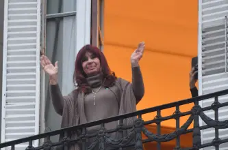 Máximo Kirchner destacó que Cristina Kirchner busca seguir activa en la política argentina