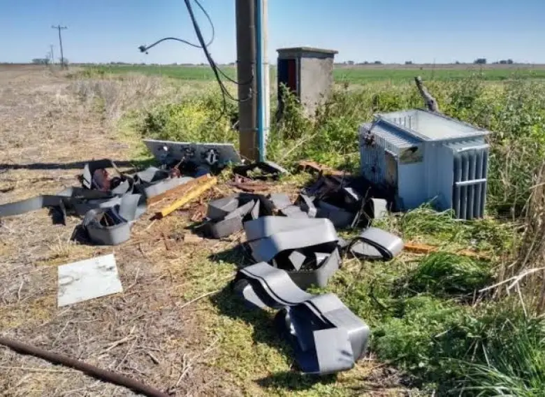 Desmontaron un transformador de 100 KVA en 25 de Mayo y sustrajeron sus bobinas de cobre