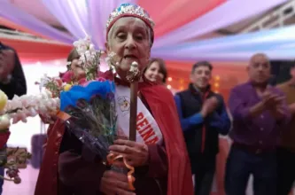 La "Tía Elsita" es la nueva reina de Sarmiento 