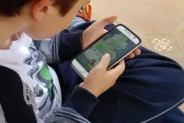 WhatsApp prepara cuentas supervisadas para menores de 13 años