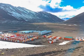 Los Azules negocia hasta USD 4.000 millones para su desarrollo en San Juan