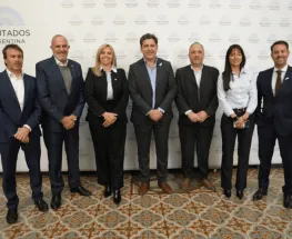 Presentan una ley para incentivar bebidas elaboradas con jugos naturales