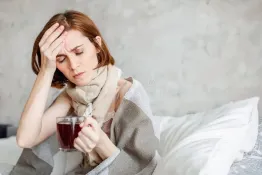 Dolor de garganta en invierno: señales para distinguir un cuadro viral, bacteriano o ambiental