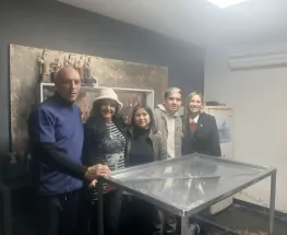 Jonathan Chiang comenzó a trabajar en una veterinaria gracias al programa "Trabajando Sueños"