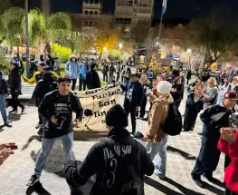Sanjuaninos se reunieron en la Plaza 25 de Mayo para despedir al Indio Solari