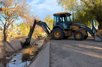 Hidráulica refuerza la limpieza de canales antes del retorno del riego