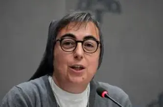 León XIV designa a Alessandra Smerilli al frente de un dicasterio y llama a evitar un cisma
